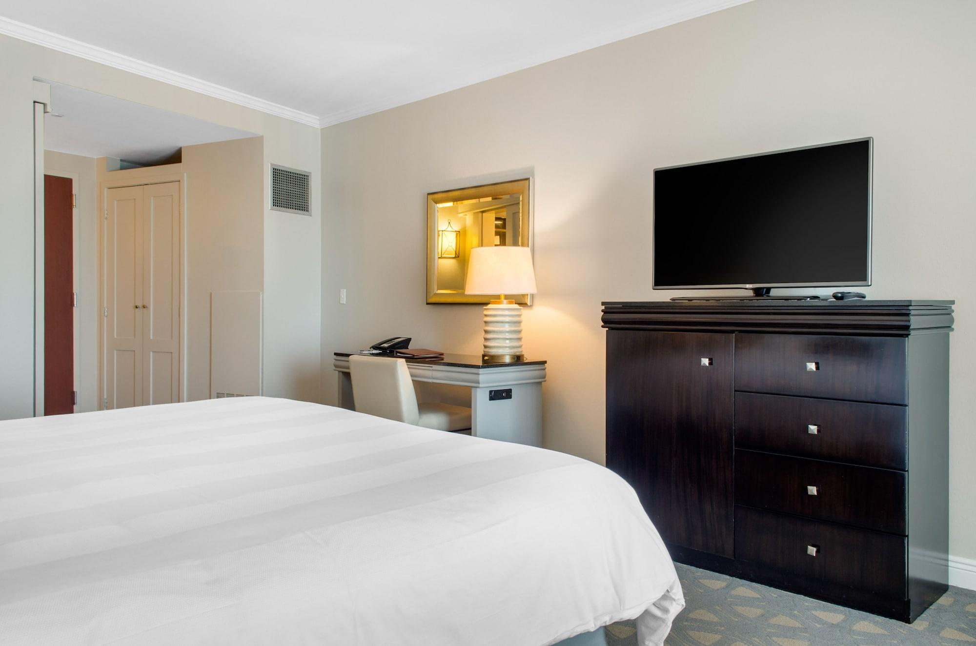 Hotel Riverfront 4*