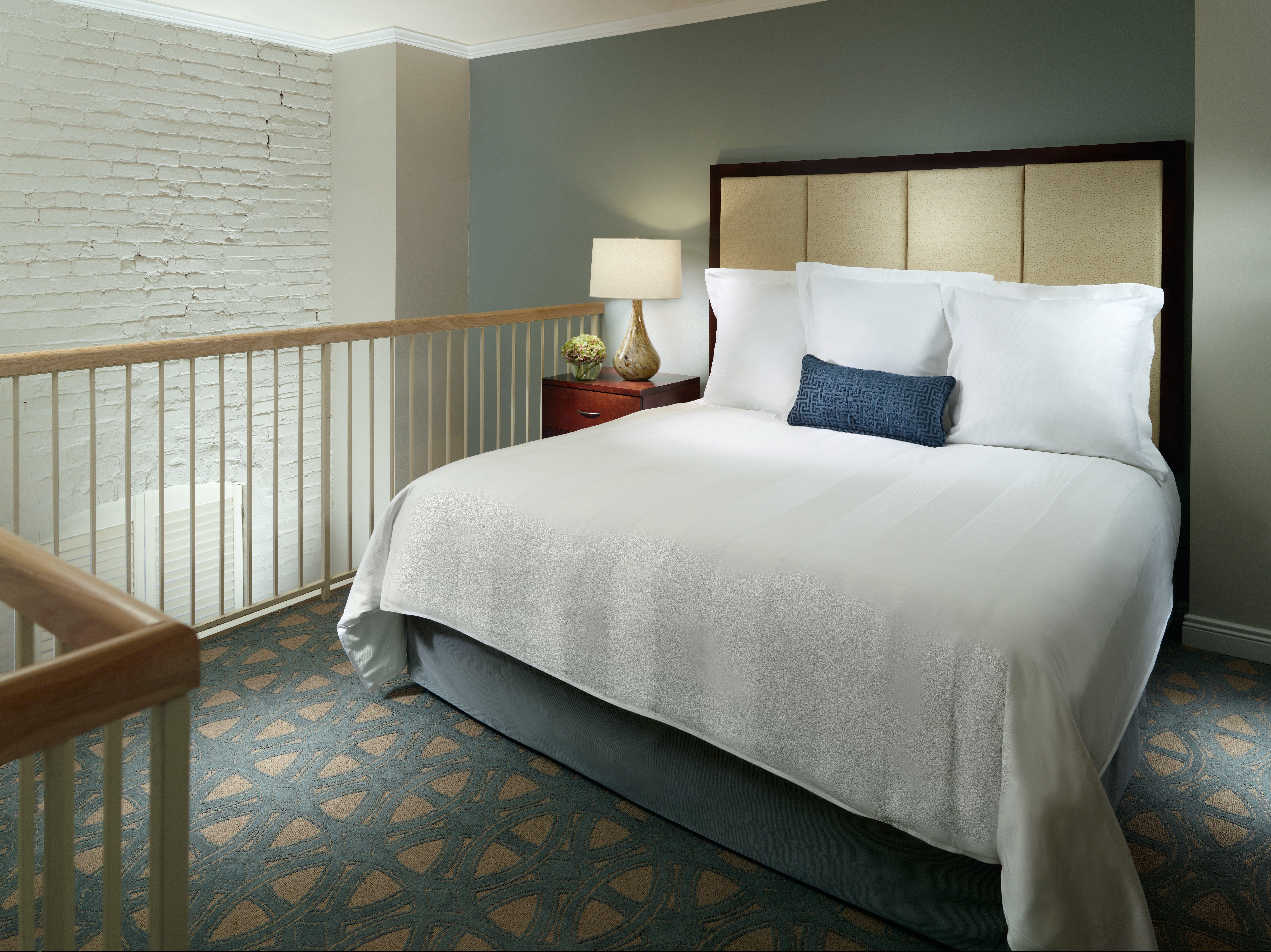 Riverfront 4*